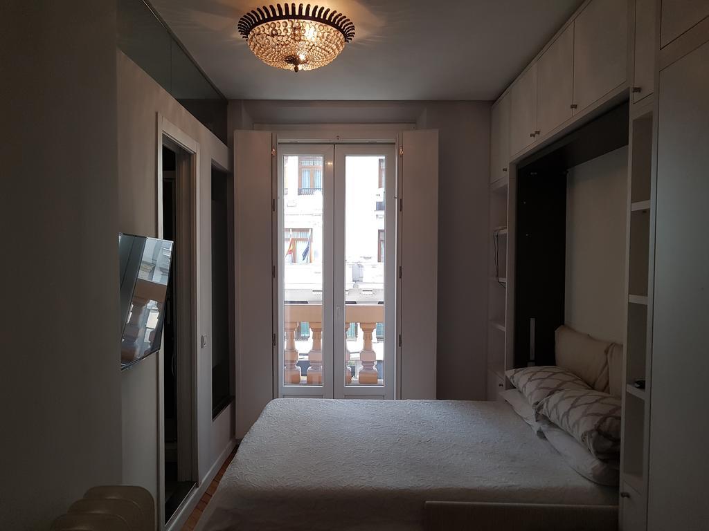 Hostal Montecarlo Madrid Exterior foto